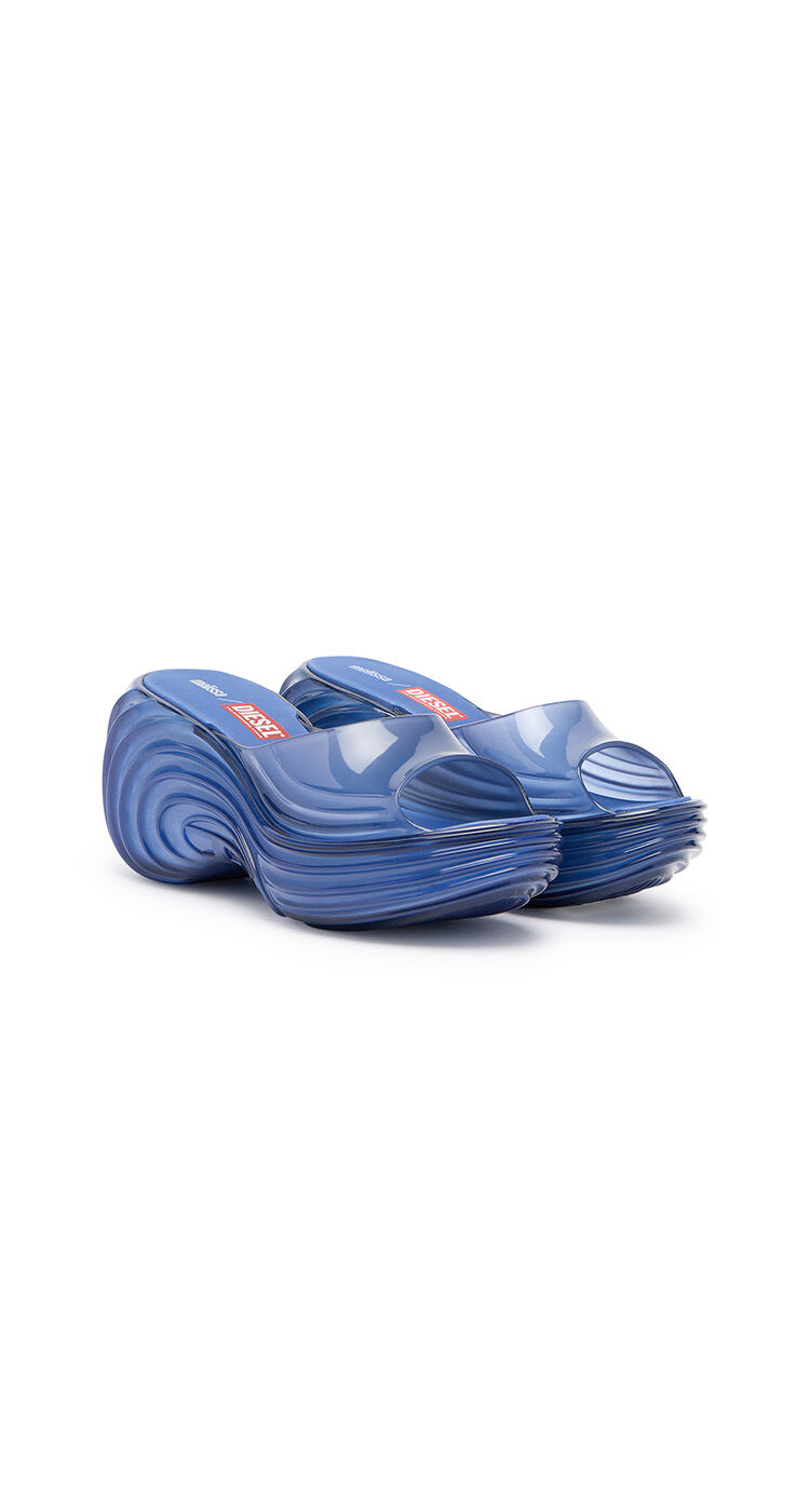 Platform mule in Melflex&reg;