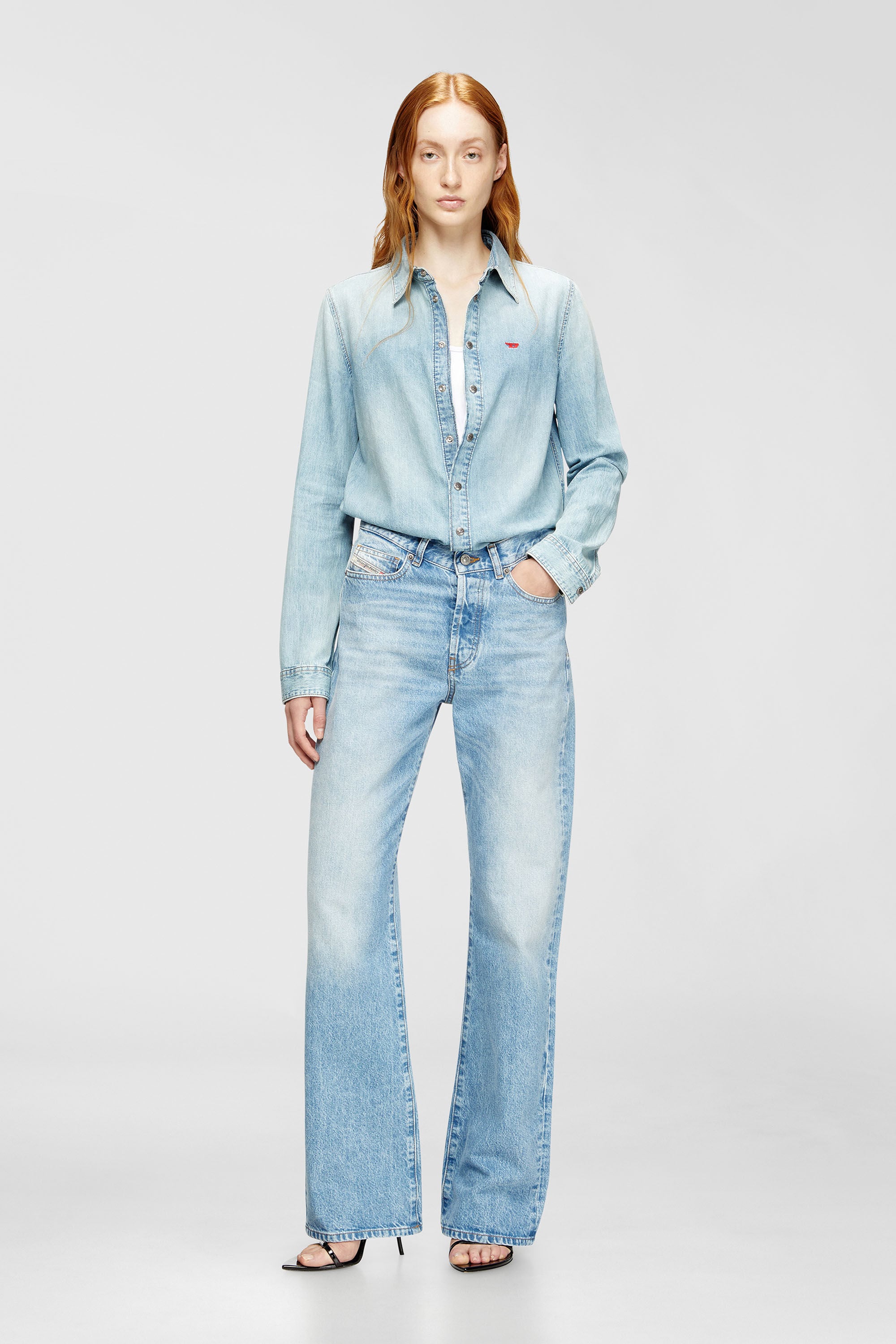 Diesel - DE-EAZY, Woman's Denim shirt with embroidered logo in Light Blue - 1