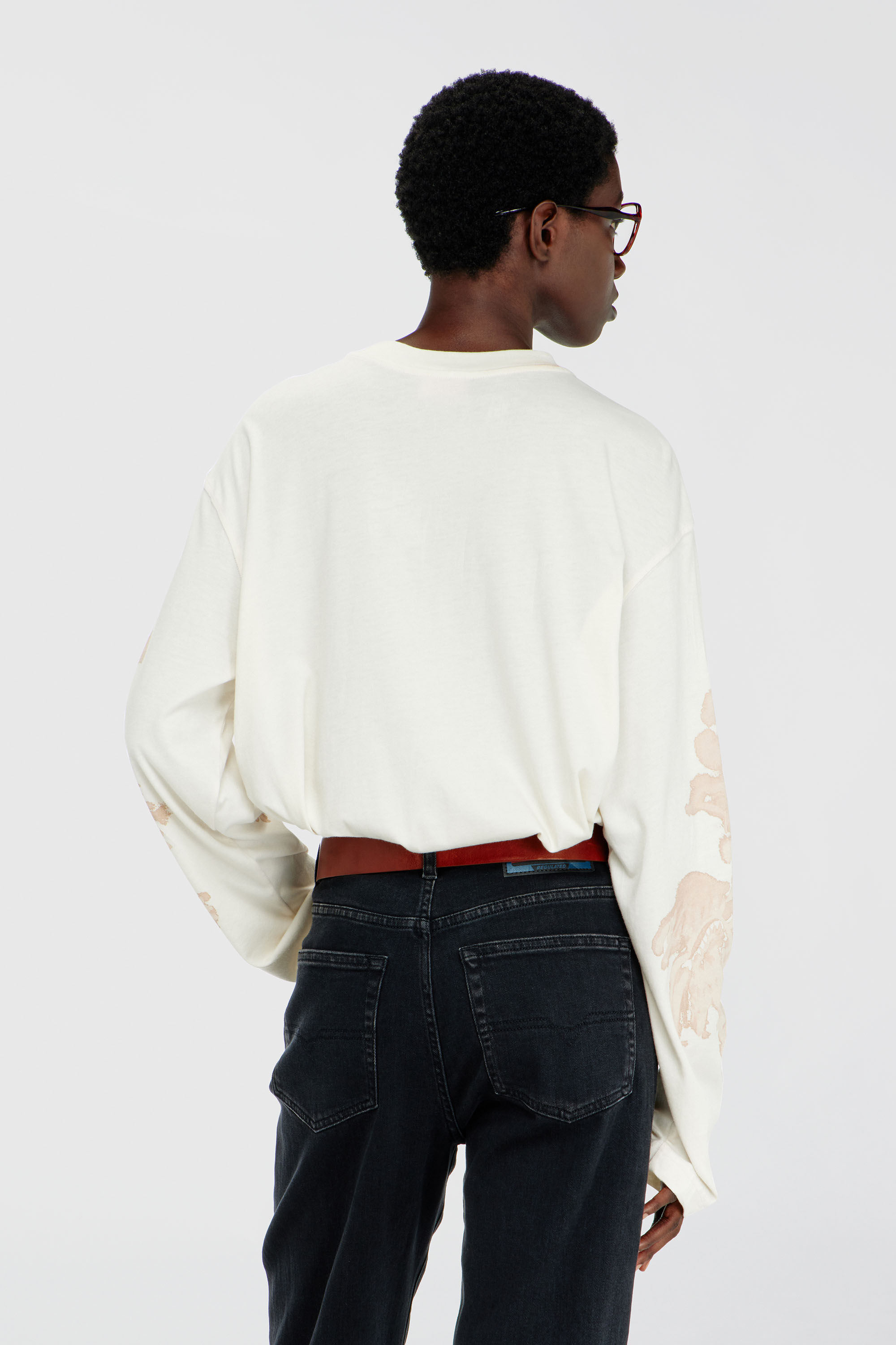 Diesel - T-HILARY-LS-AA1, Woman's Cotton long-sleeve T-shirt with graphic print in White/Pink - 4
