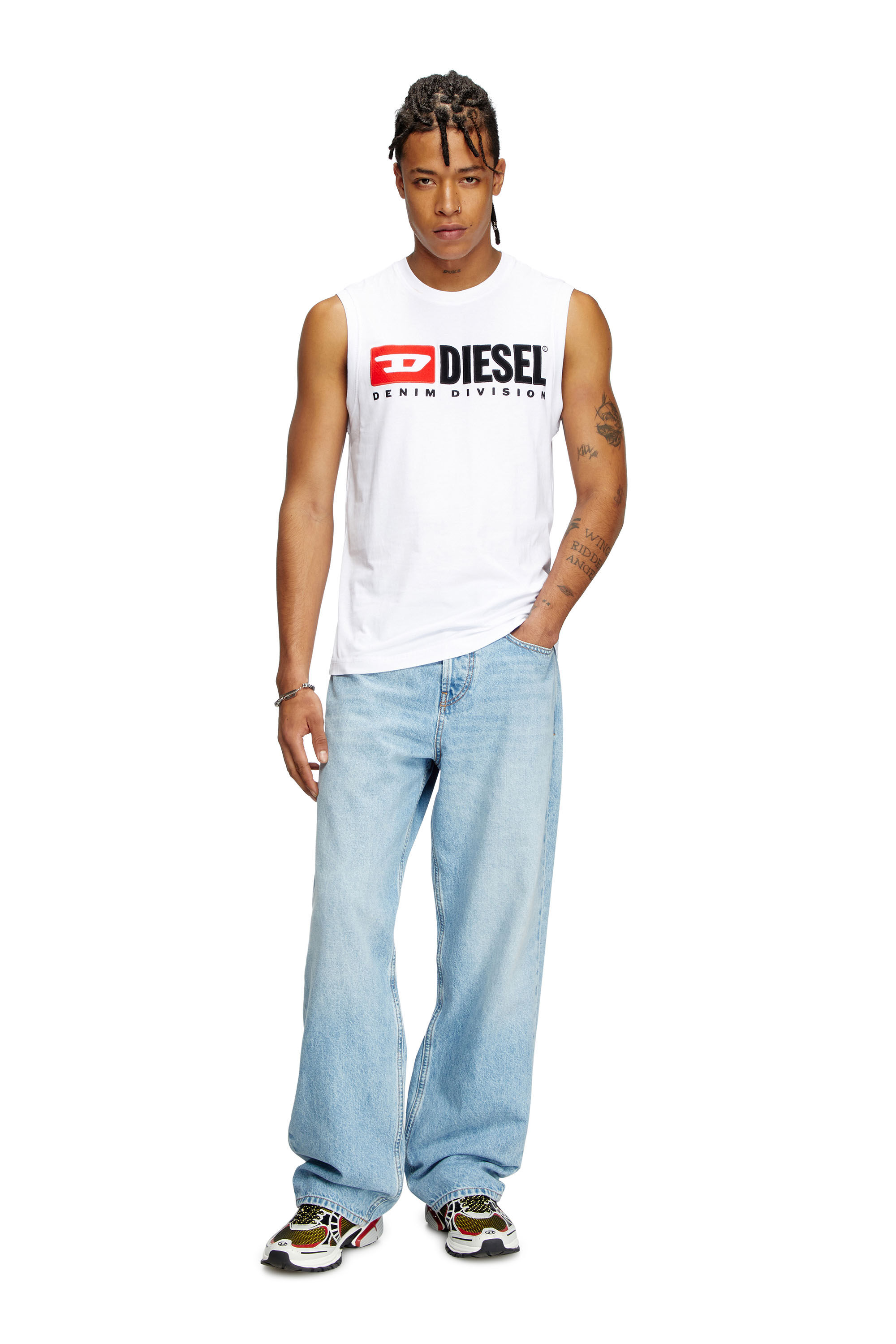 Tシャツ・カットソー DIESEL T ISKO DIV T-SHIRT WHITE A105080GRAI100 A105080GRAI10 Men's Tank top with chest logo print | White | Diesel