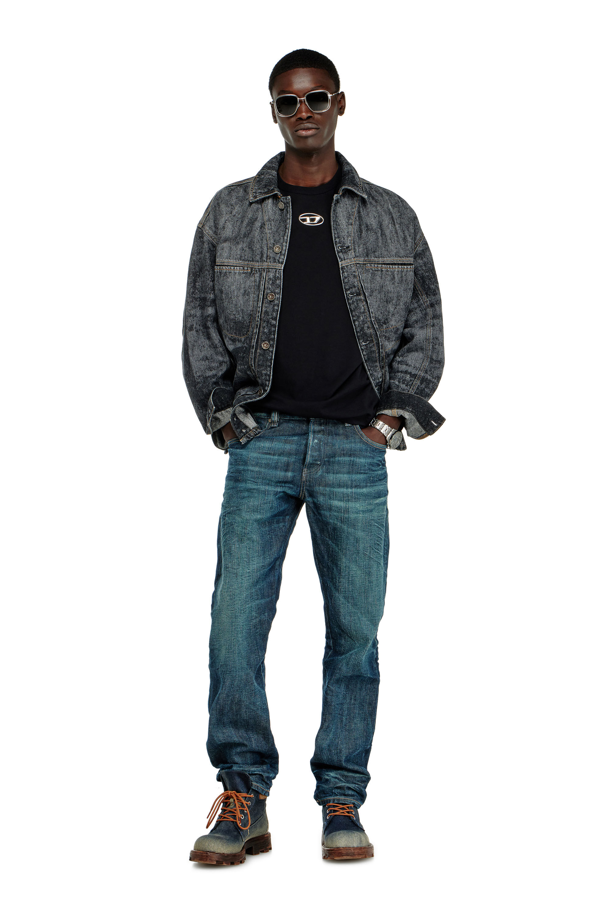 Men's T-shirt with metallic Oval D | Black | Diesel LU