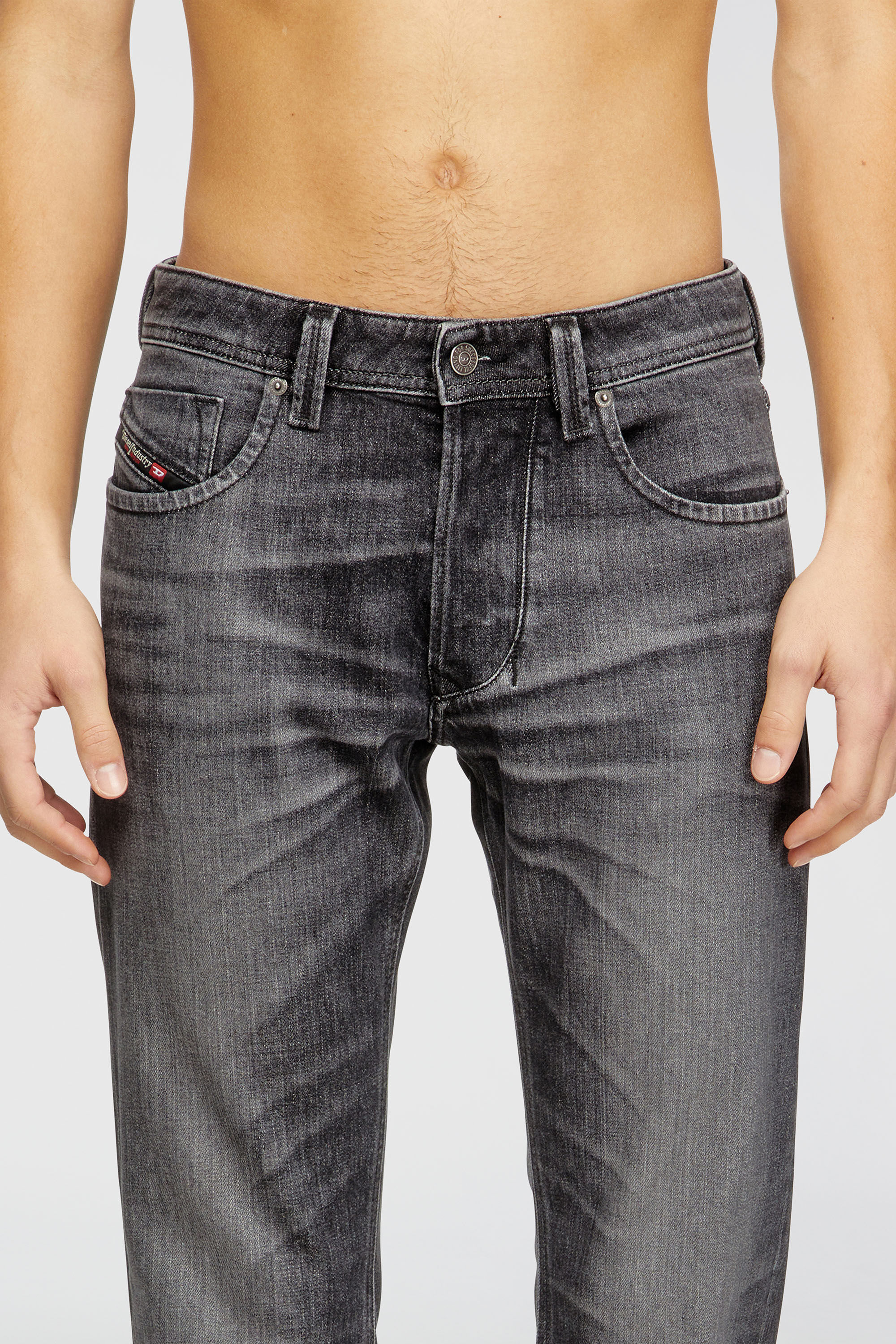 Diesel - Man's Regular Jeans 1985 Larkee 09N49, Grey - 5