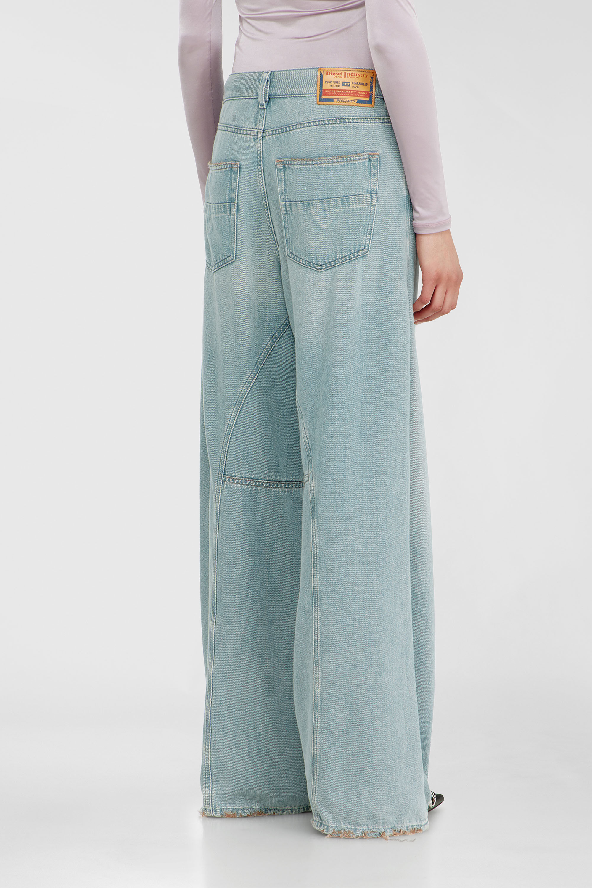 Diesel - Woman's Relaxed Jeans 1996 D-Sire 09P84, Light Blue - 5