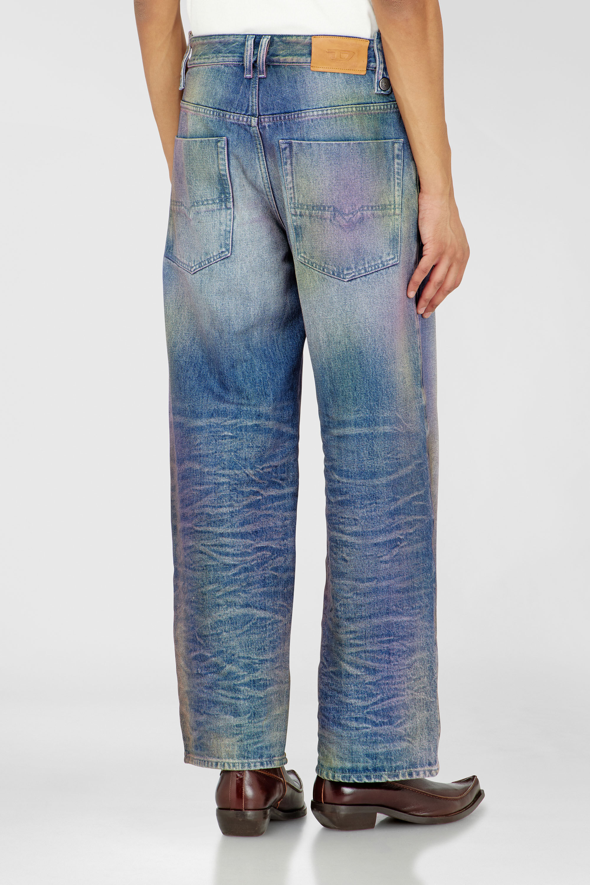 Diesel - Unisex's Relaxed Jeans 1982 D-Hakou 007FW, Medium blue - 5