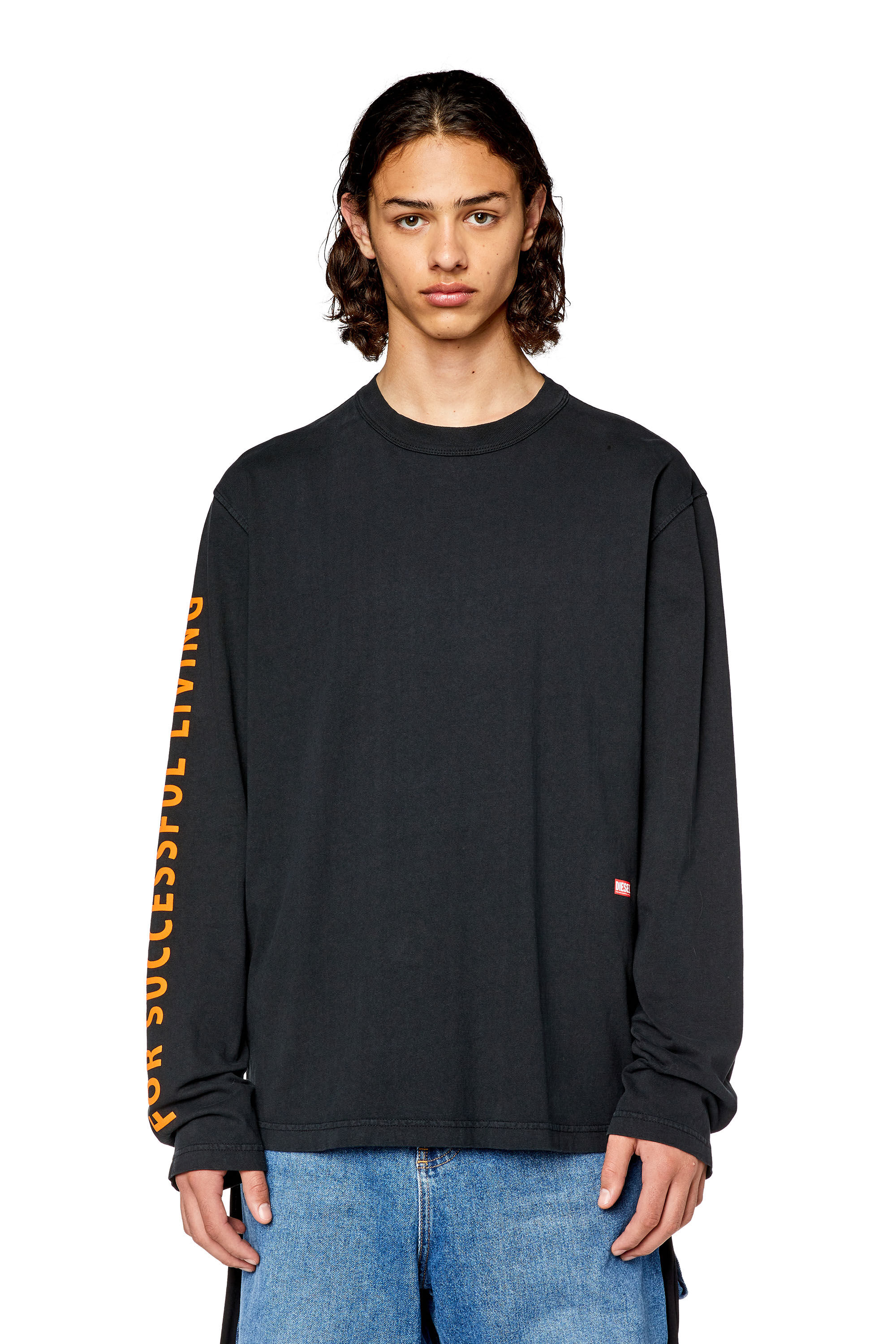 Men s Long sleeve T shirt with oval D sighting print T CRANE LS