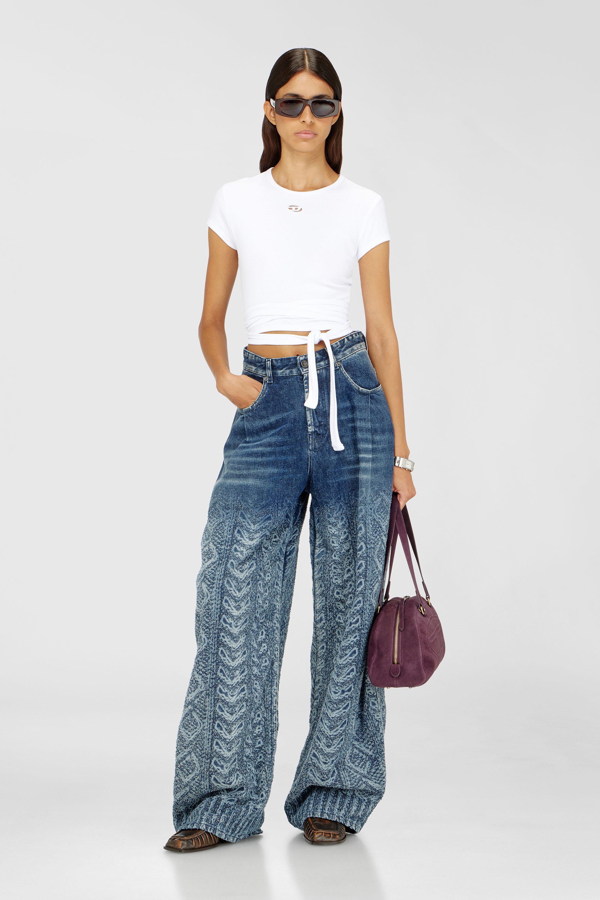 Ribbed t-shirt with wrap-around laces