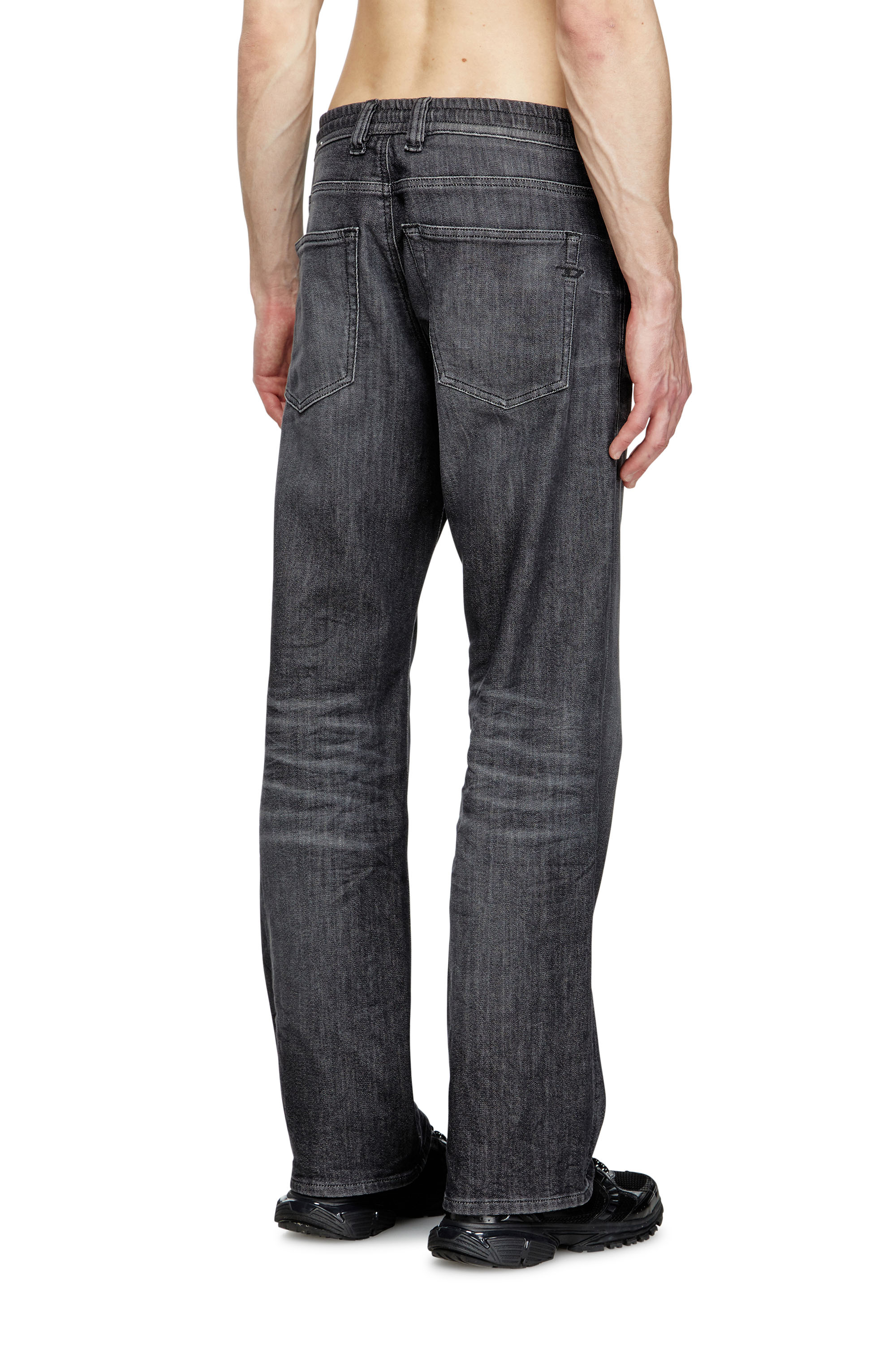 Relaxed 2080 D-Reel Joggjeans® 09M66, Black/Dark grey Diesel - Man's Relaxed 2080 D-Reel Joggjeans® 09M66, Black/Dark grey - 4
