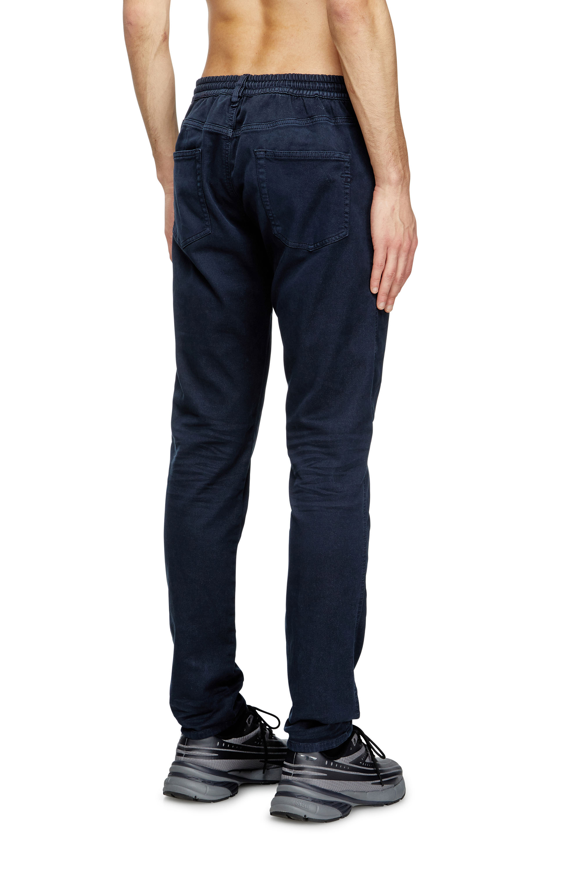 Diesel - Man's Slim 2060 D-Strukt Joggjeans® 0670M, Blue - 3