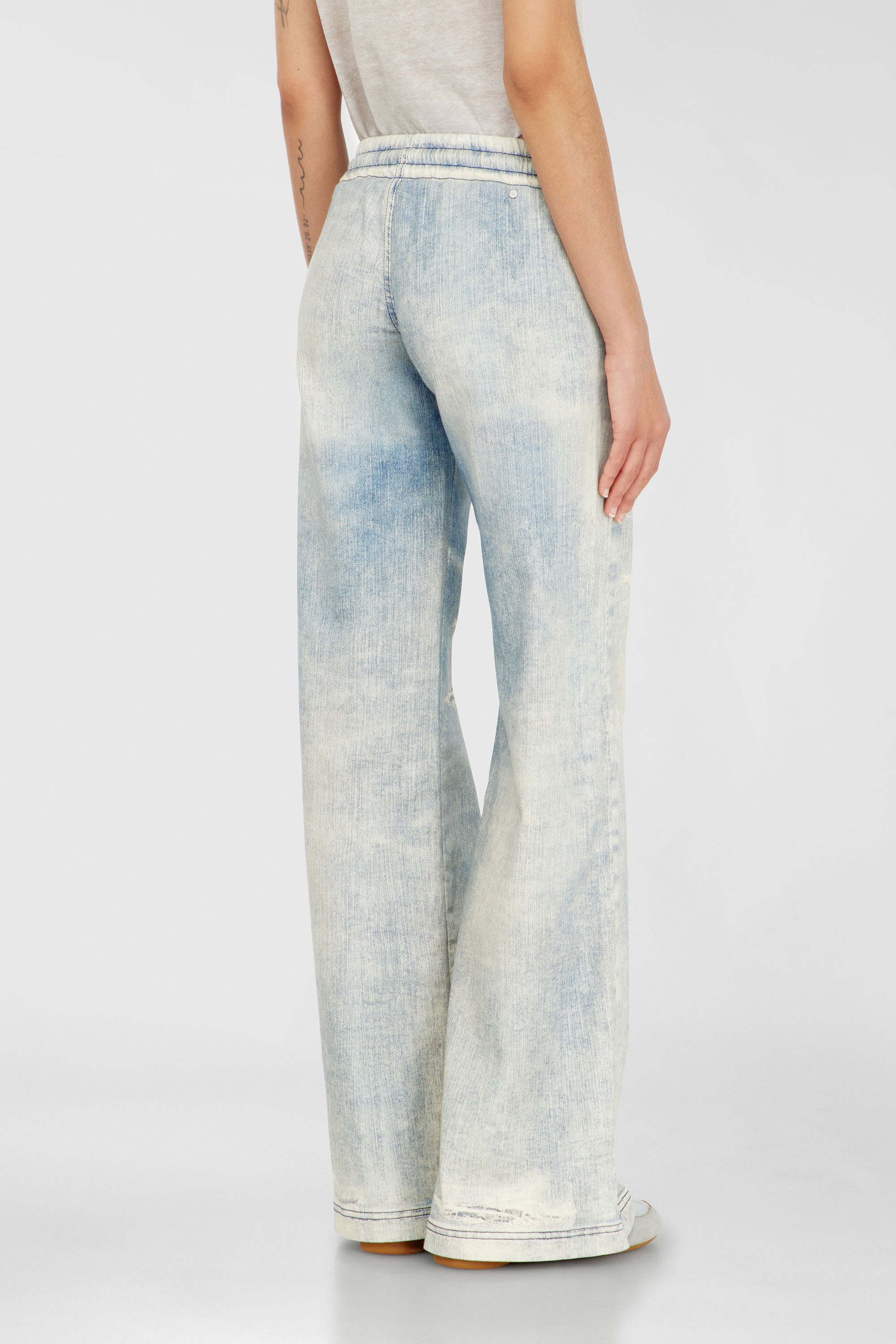Diesel - Woman's Relaxed 2078 D-Ainty Joggjeans&reg; 068XM, Light Blue - 3