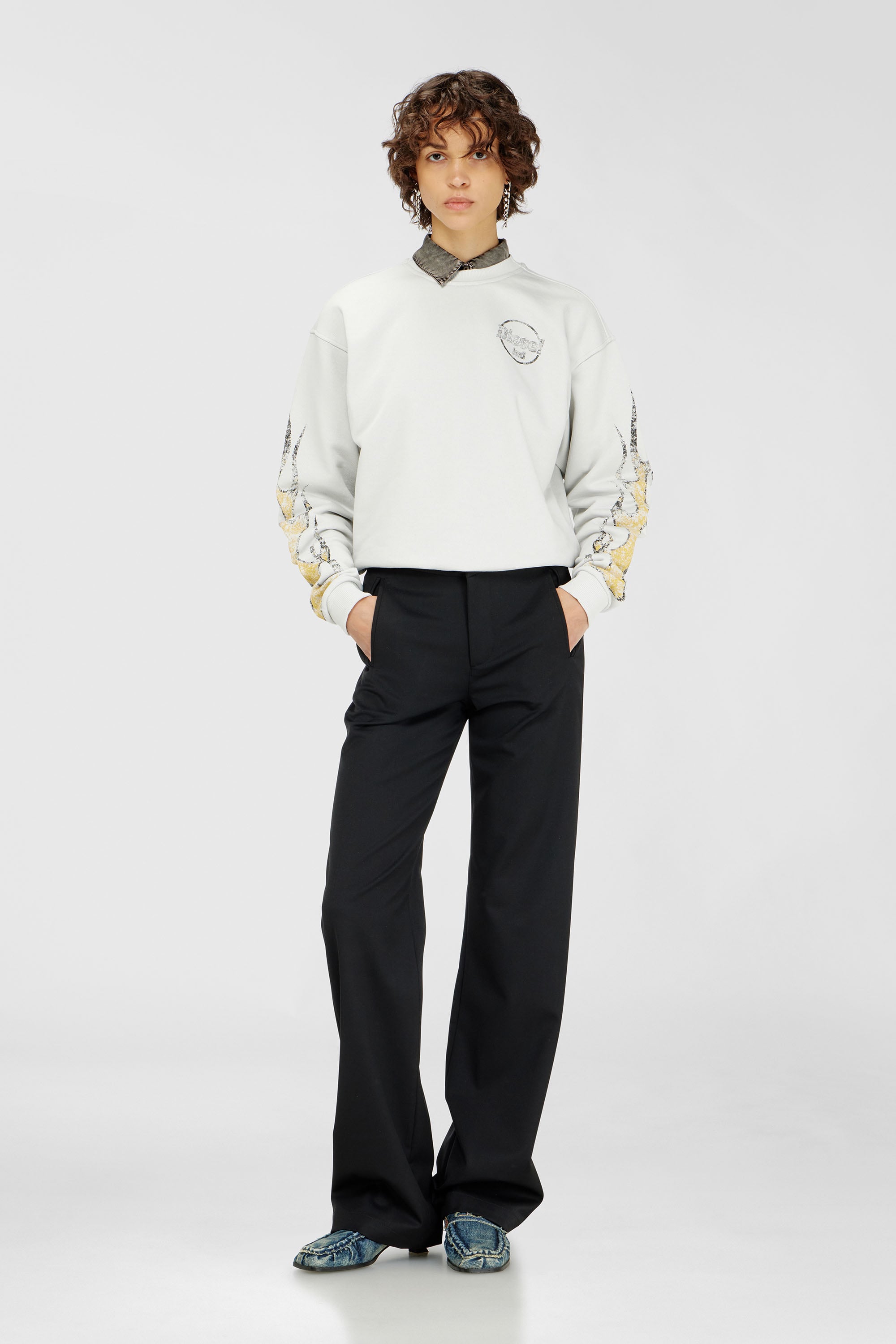 Drawstring-hem sweatshirt with crack print