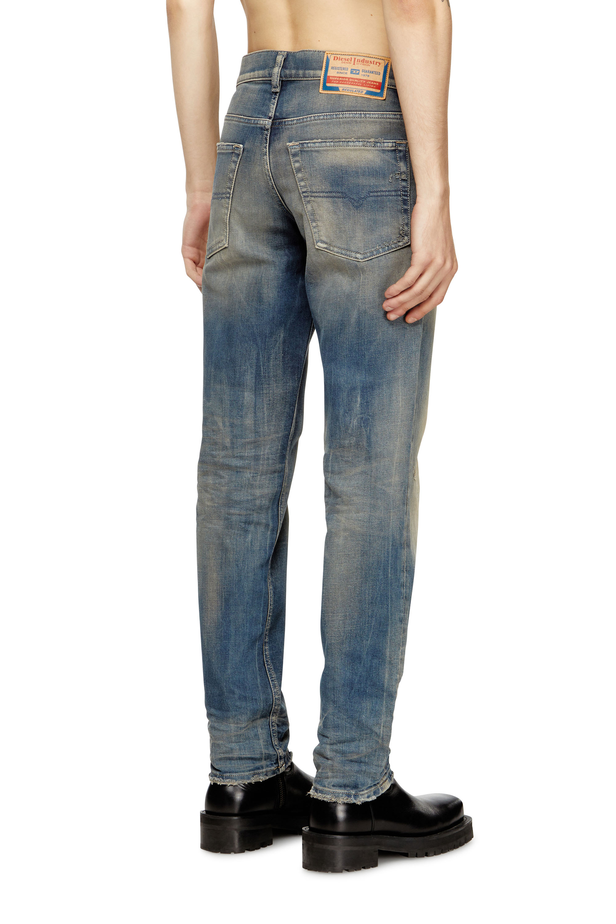Diesel - Man's Regular Jeans 2023 D-Finitive 09M18, Medium blue - 4