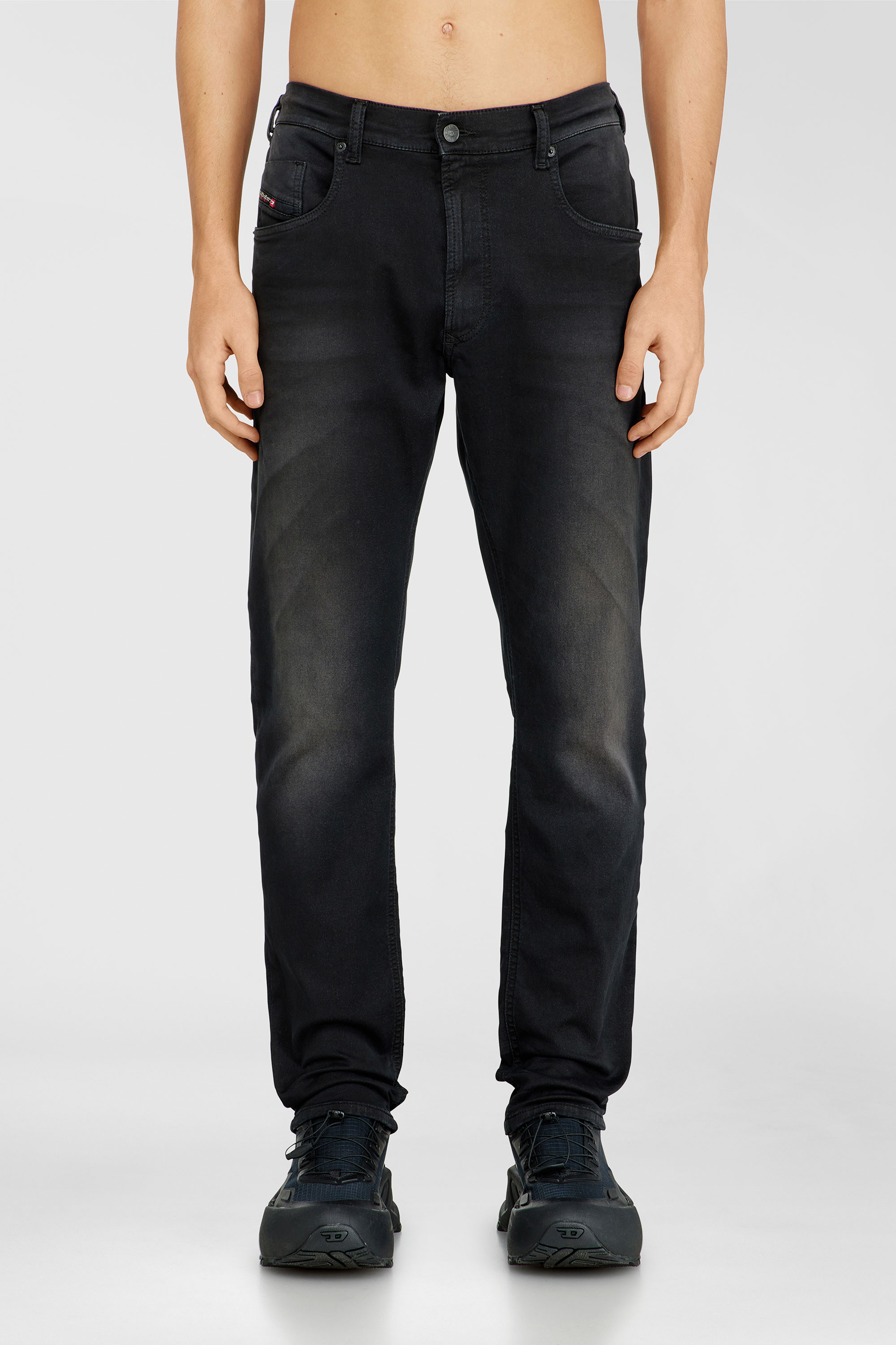 Diesel - Man's Regular 2032 D-Krooley-BW Joggjeans&reg; 0670M, Black - 2