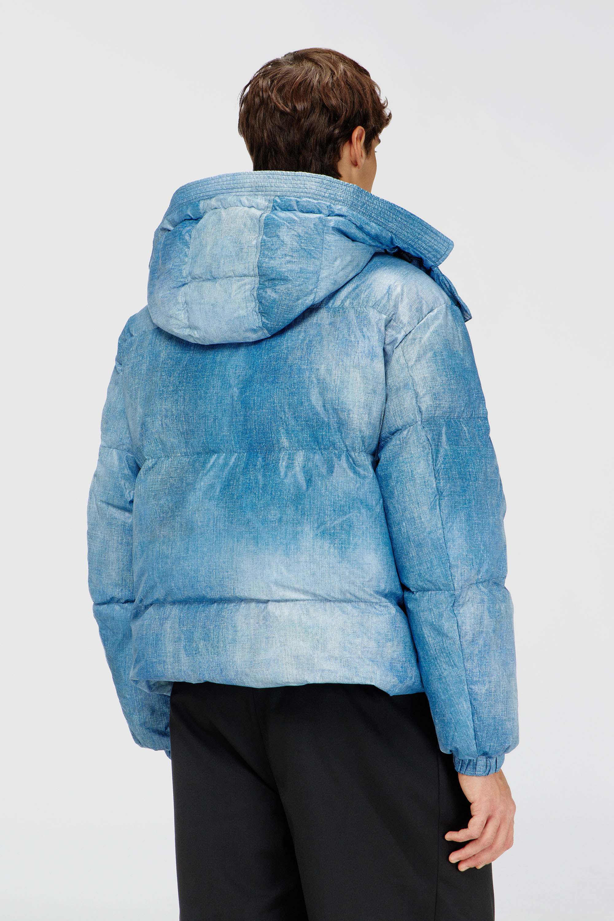 Diesel - W-ROLLY-WRD-BFBN, Man's Hooded down jacket with denim-effect print in Light Blue - 4