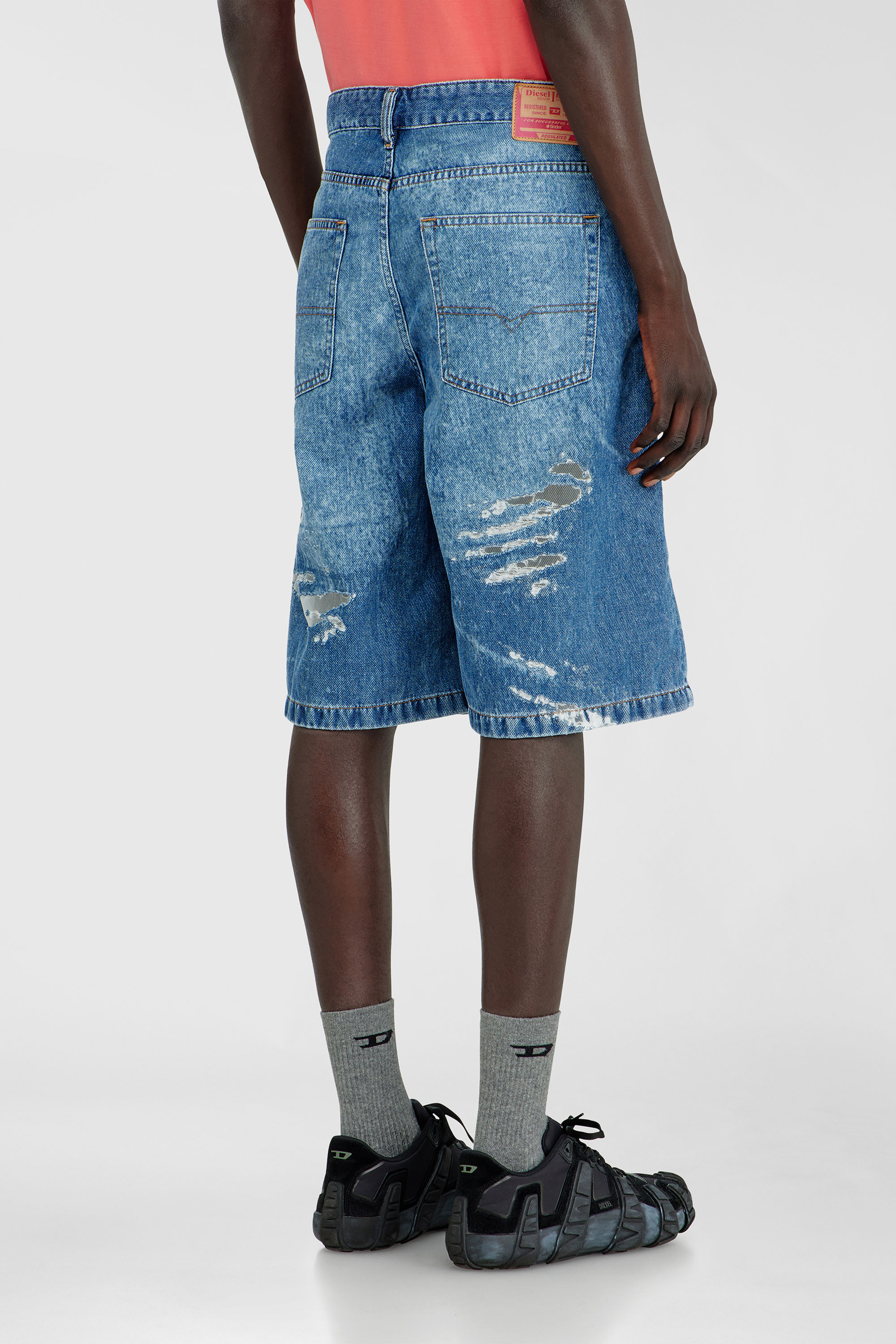 Diesel - PR-DE-SIRE-SHORT, Unisex's Shorts in devor&eacute; denim in Medium blue - 4