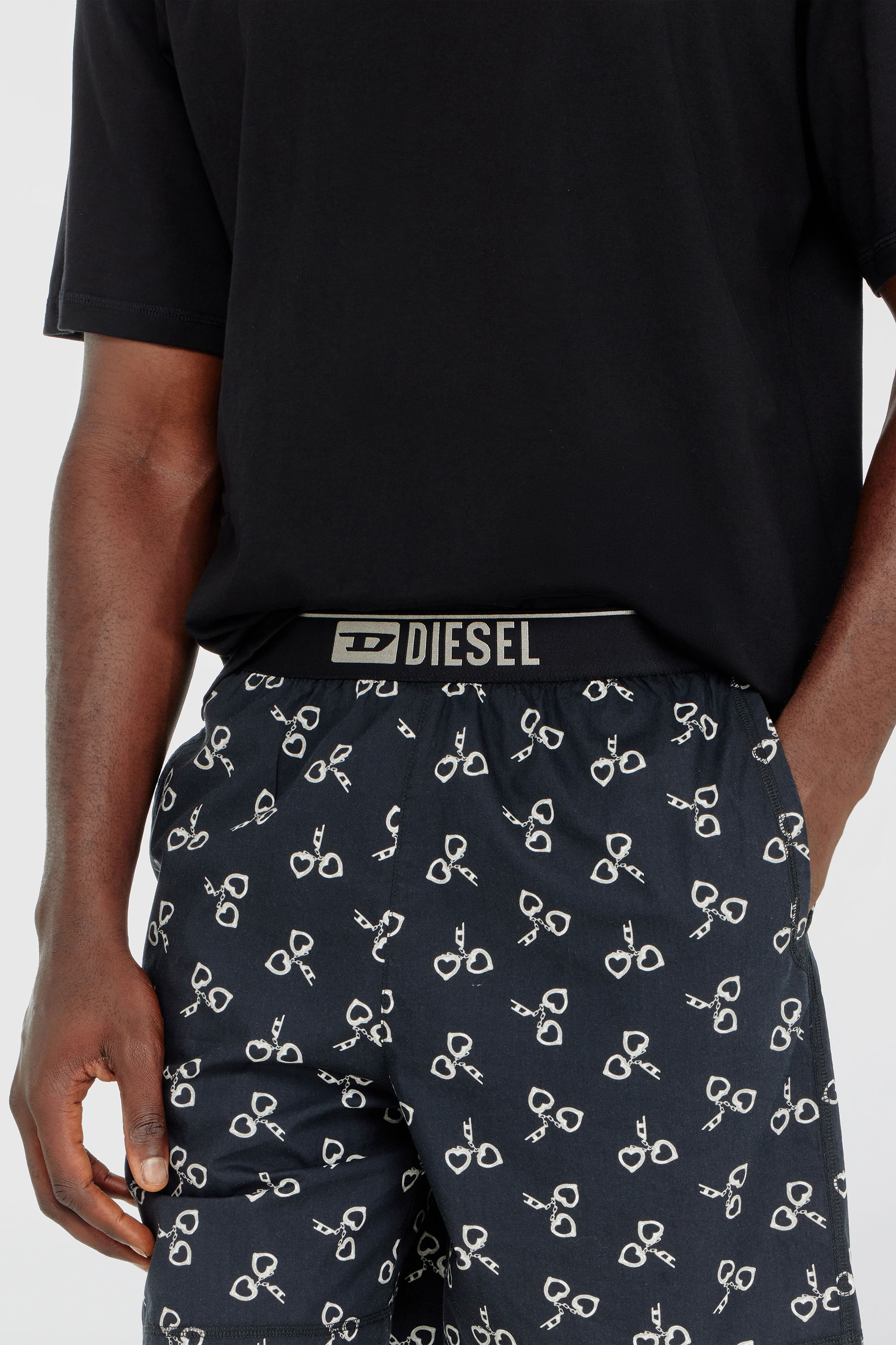 Diesel - KIT-JAMES-D-BOX, Man's Cotton pyjama set with handcuff print in Black/White - 4