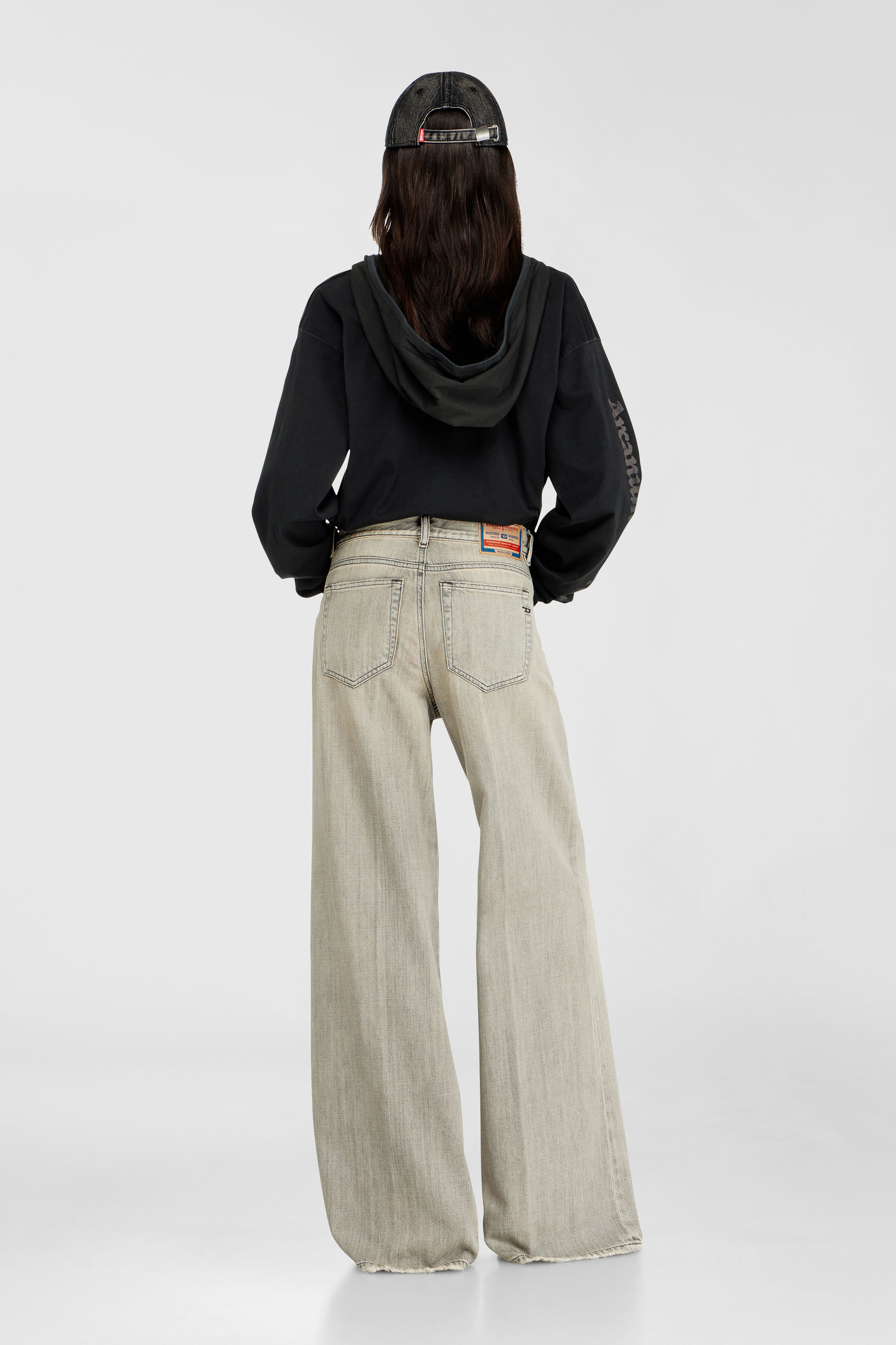 Diesel - Woman's Flare Jeans 1978 D-Akemi 068RU, Grey - 3