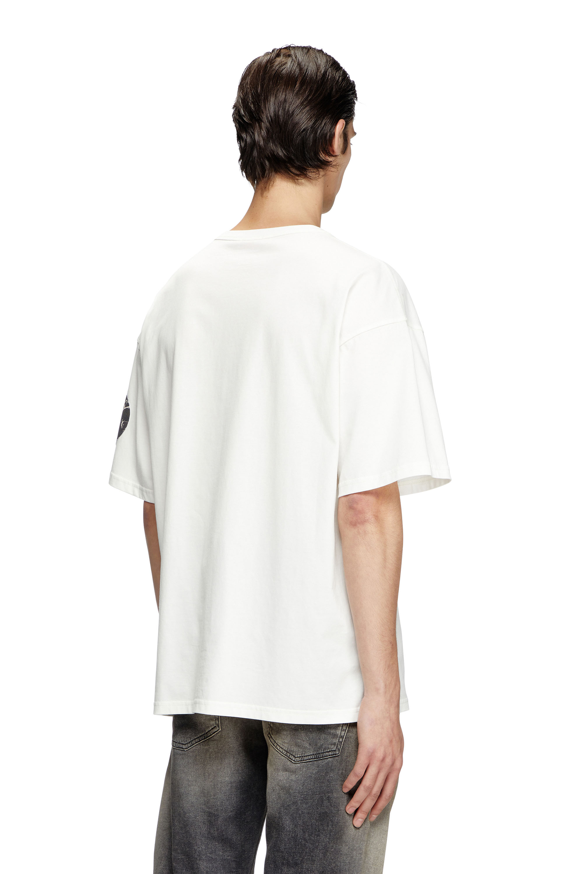 Diesel - T-BOXT-R22, Man's T-shirt with large gabardine patch logo in White - 4