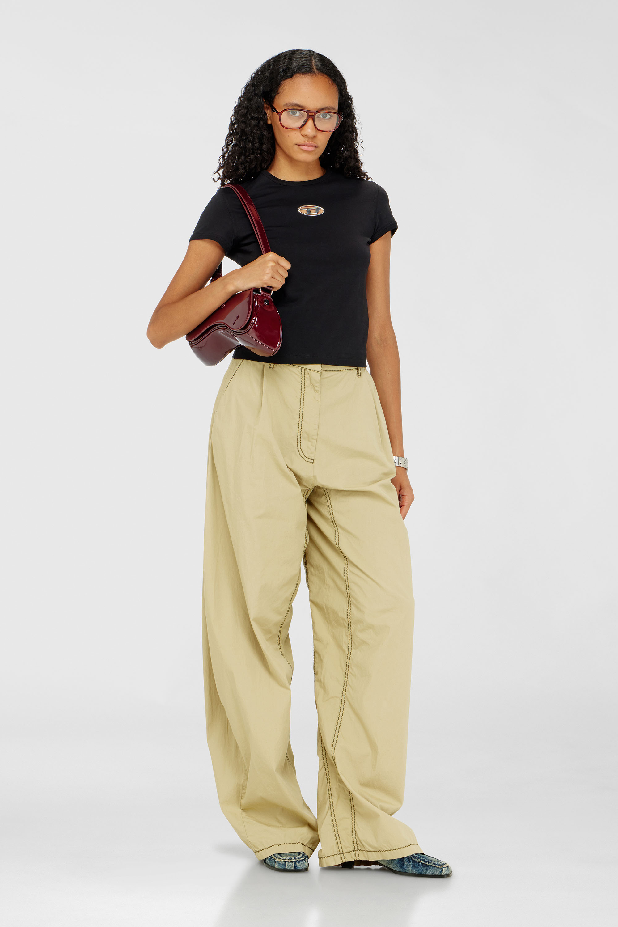 Slim fit T-shirt with cut-out Oval D